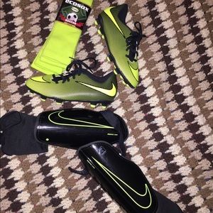 Nike boys size 3.5 soccer lot set